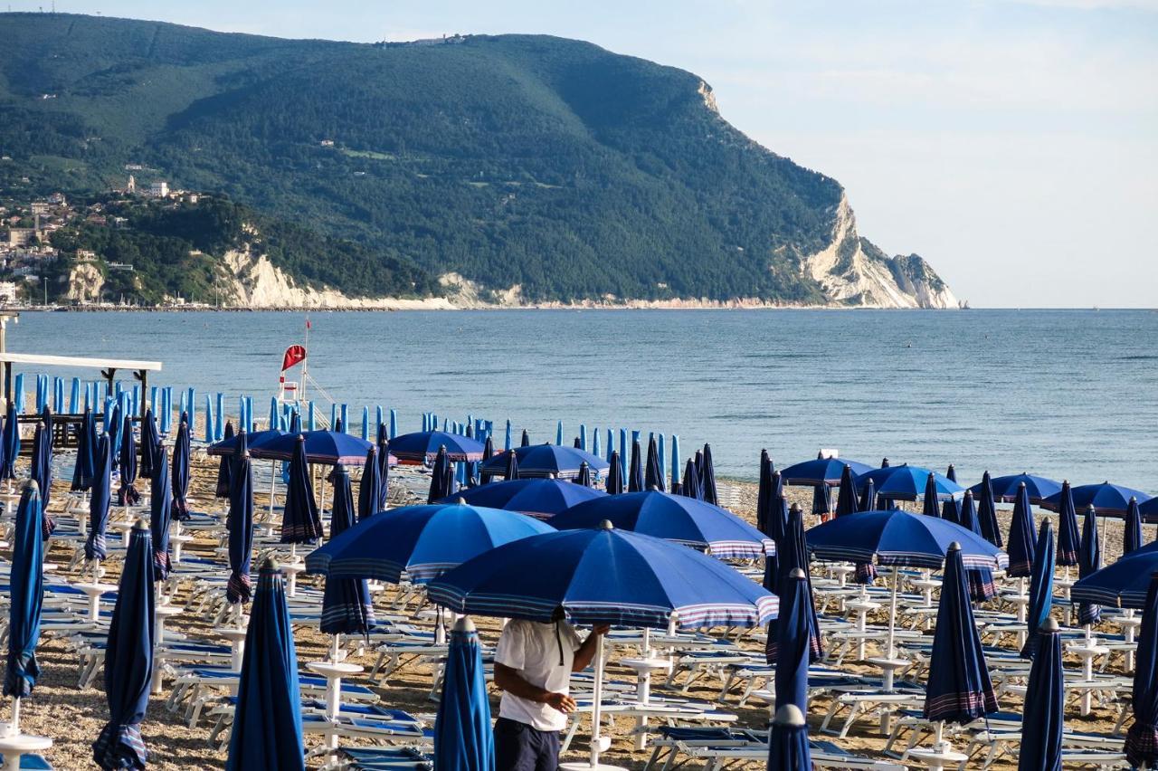 Conero Azzurro Hotel Numana Exterior photo
